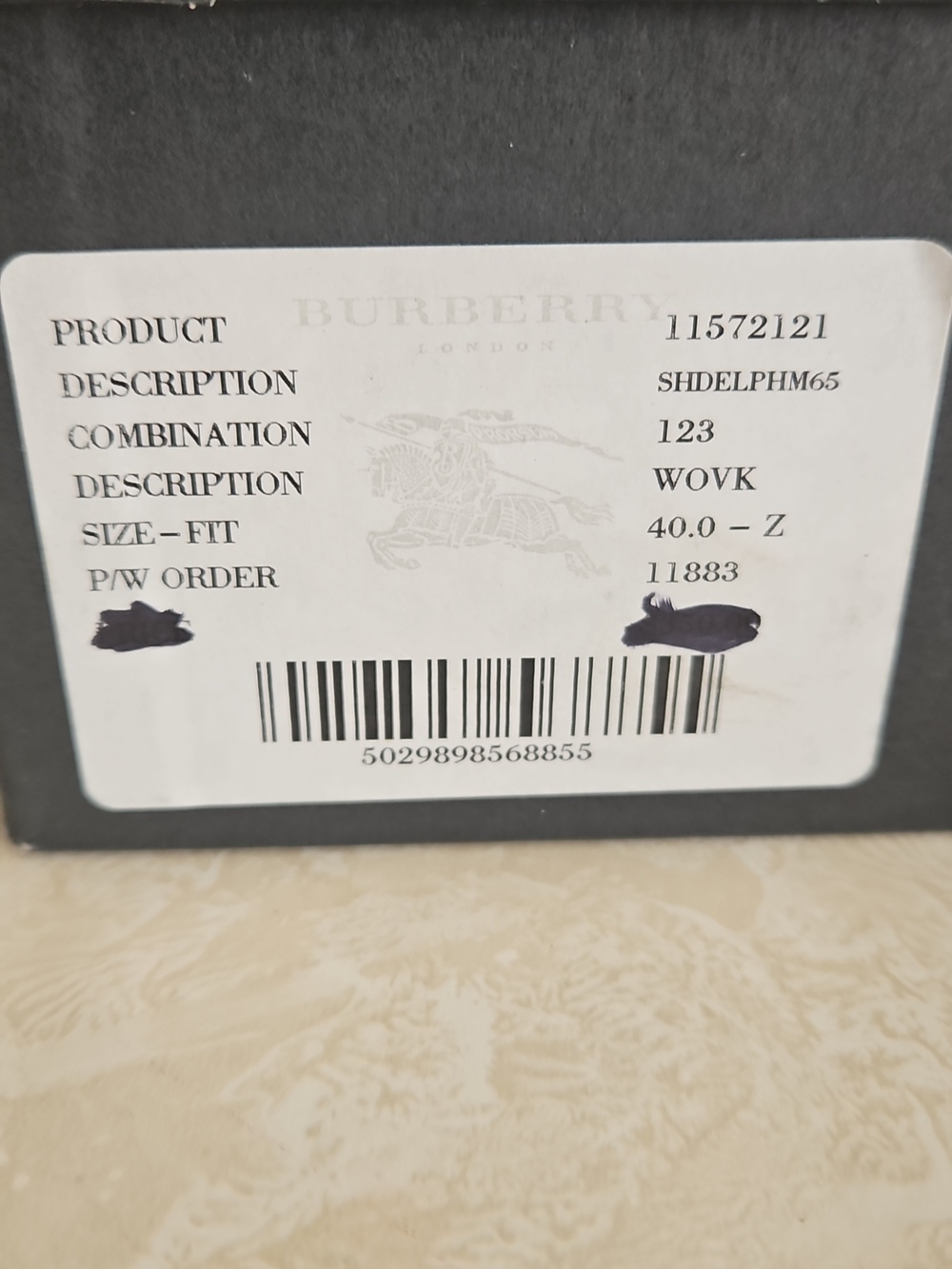 Burberry Loafers Shoes, Size 40/9.5. - Picture 14 of 16